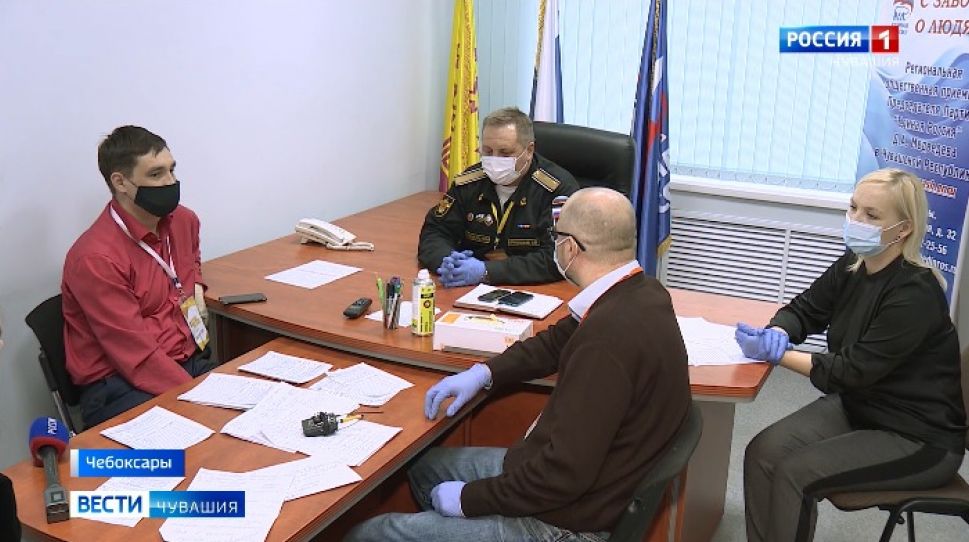 В Чебоксарах волонтеры "Единой России" за 3 недели  помогли почти тысяче человек