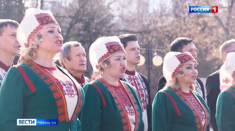 Ҫӗнтерӳ гимнӗ чӑвашла янӑрать