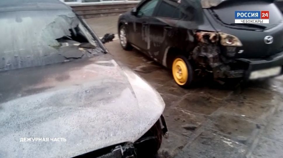 Интригующий автоподжог в Чебоксарах: ревность, перелом, сгоревшая куртка
