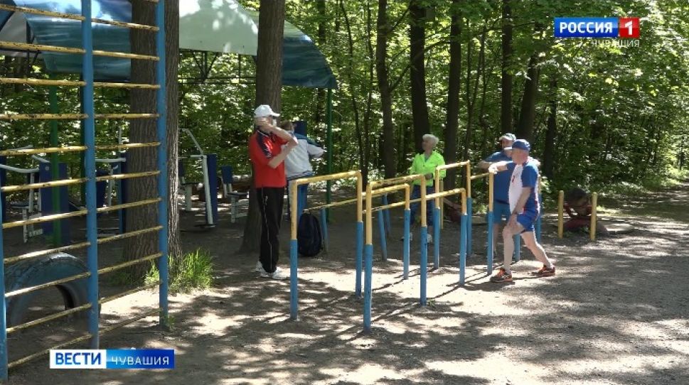 50 ветеранов спорта Чувашии получили материальную помощь