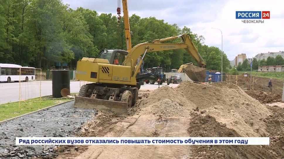 В Чебоксарах в микрорайоне Солнечный приступили к гарантийному ремонту дорог