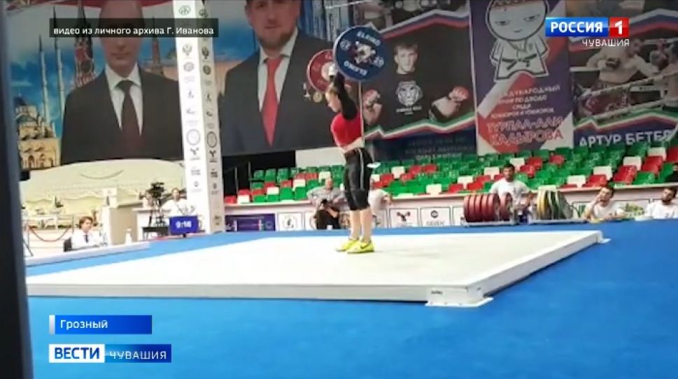 Новые медали чемпионата страны по тяжелой атлетике - за спортсменками Чувашии 