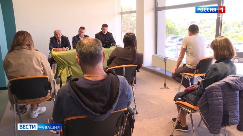 Кандидаты на пост руководителя региона провели пресс-конференцию