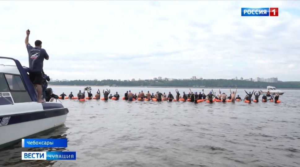 В Чебоксарах прошел заплыв через Волгу «Chebswim 2200»