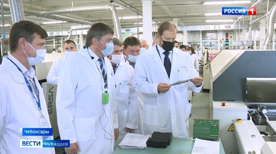 В Чувашию прибыли полпред Президента в ПФО и руководитель Минпромторга России 