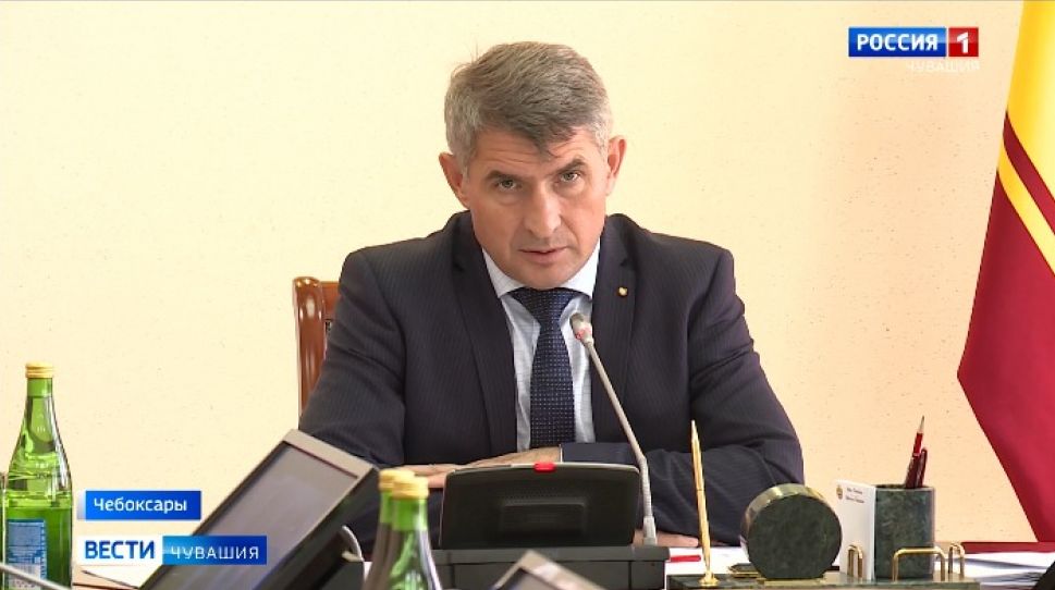 Олег Николаев попросил ускориться с переходом на электронные закупки