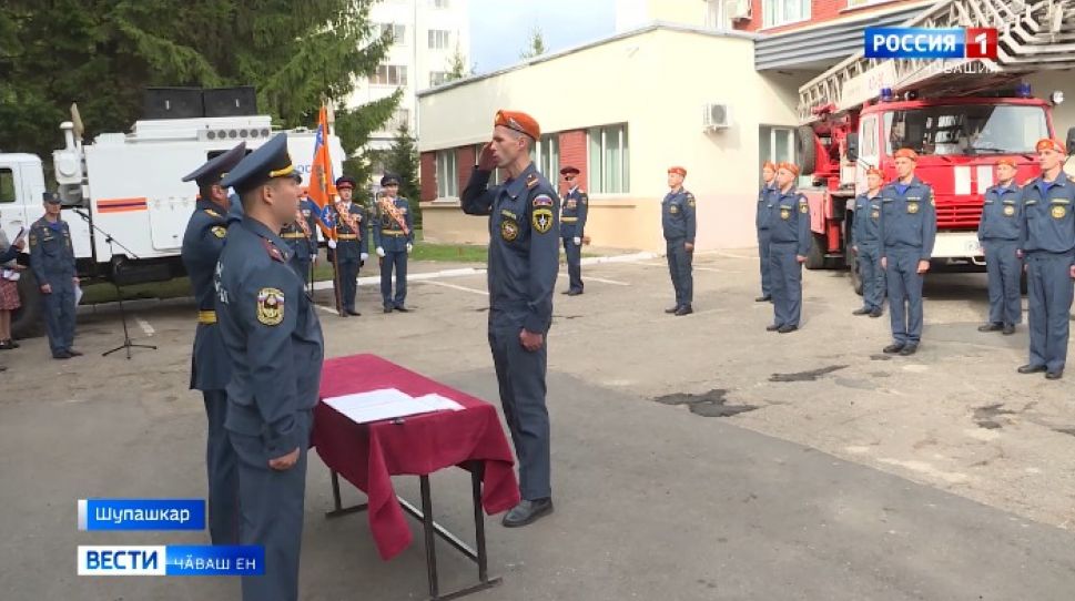 Чрезвычайлӑ лару-тӑру министерствин Чӑваш Енри управленийӗ ҫӗнӗ машинсемпе пуянланчӗ 