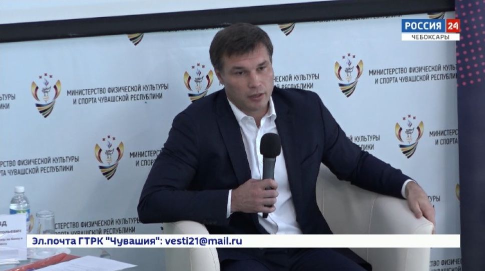 В ледовом дворце «Чебоксары-Арена» Григорий Дрозд провел «Диалог на равных»