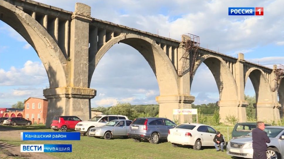 В Чувашии с Мокринского моста упал фотограф