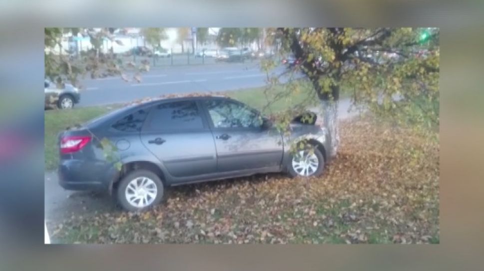 В Чебоксарах пьяный водитель сбил двух человек