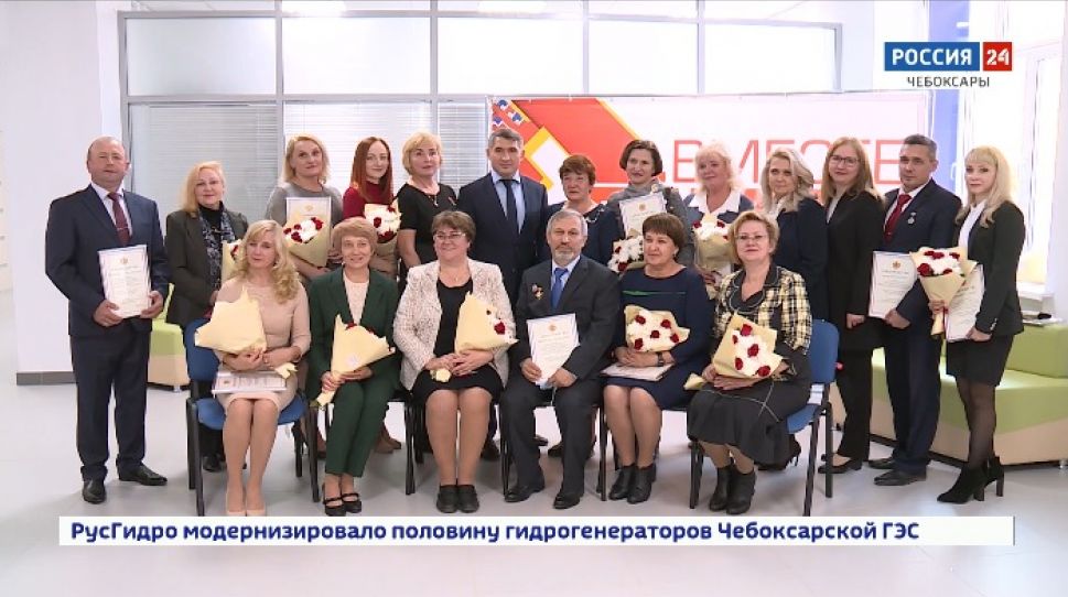 Глава Чувашии поздравил педагогов республики с профессиональным праздником