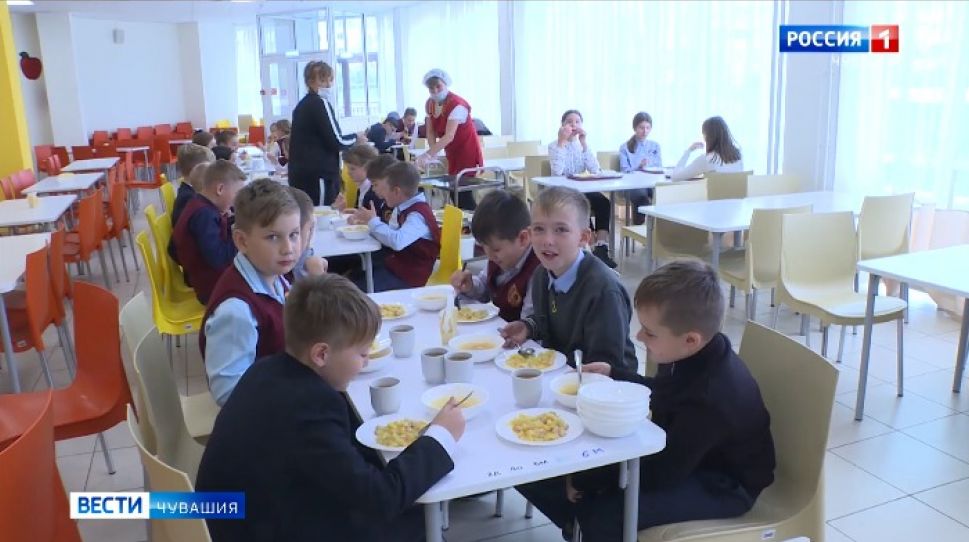 Чувашпотребсоюзу предложили готовить полуфабрикаты для школьных столовых 