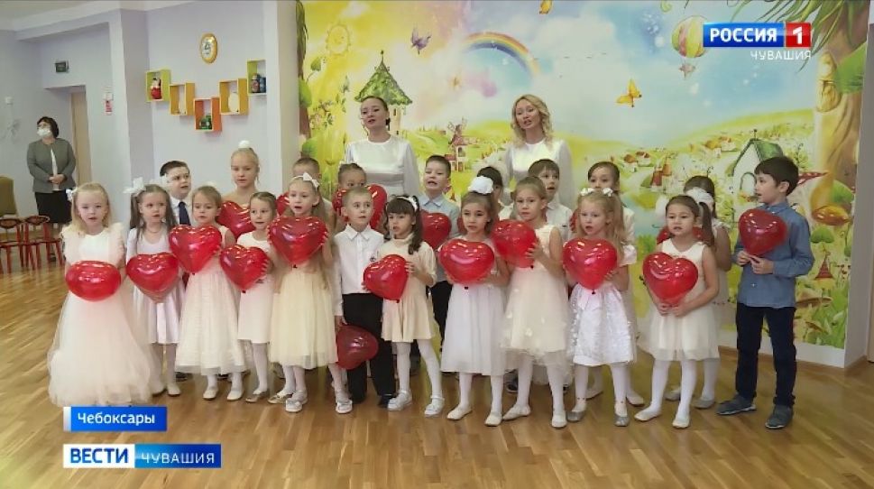В детсадах Чебоксар в онлайн-формате проходят мероприятия ко Дню матери