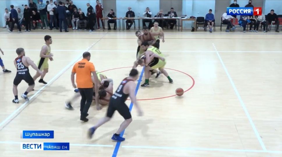 Кубок республикӑрах юлчӗ