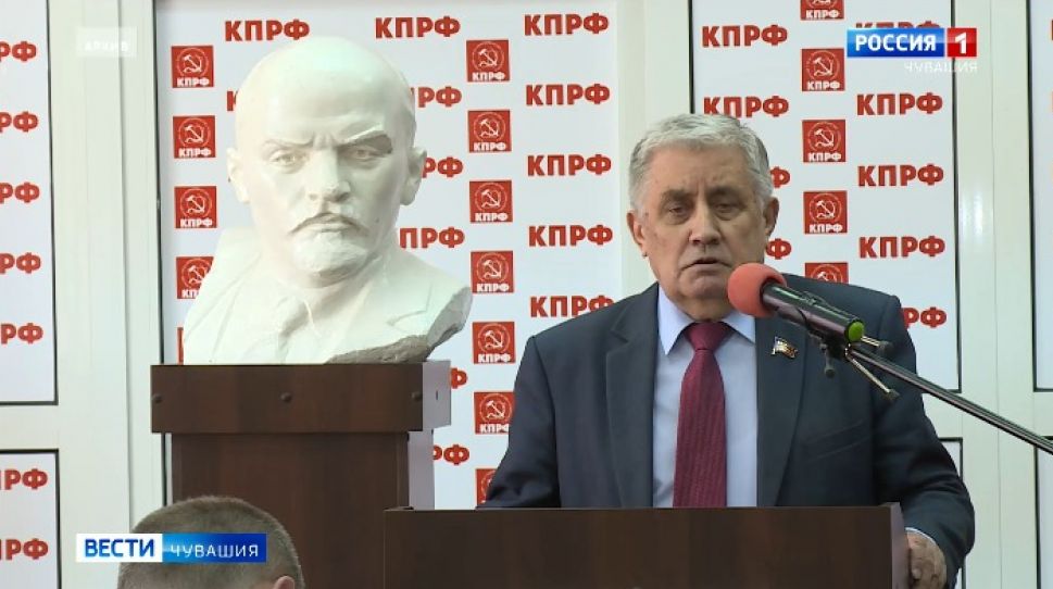 На 74-м году ушел из жизни первый председатель Госсовета Чувашии Валентин Шурчанов