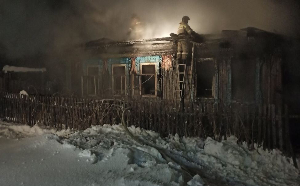 В Моргаушском районе в пожаре погибли 3 человека