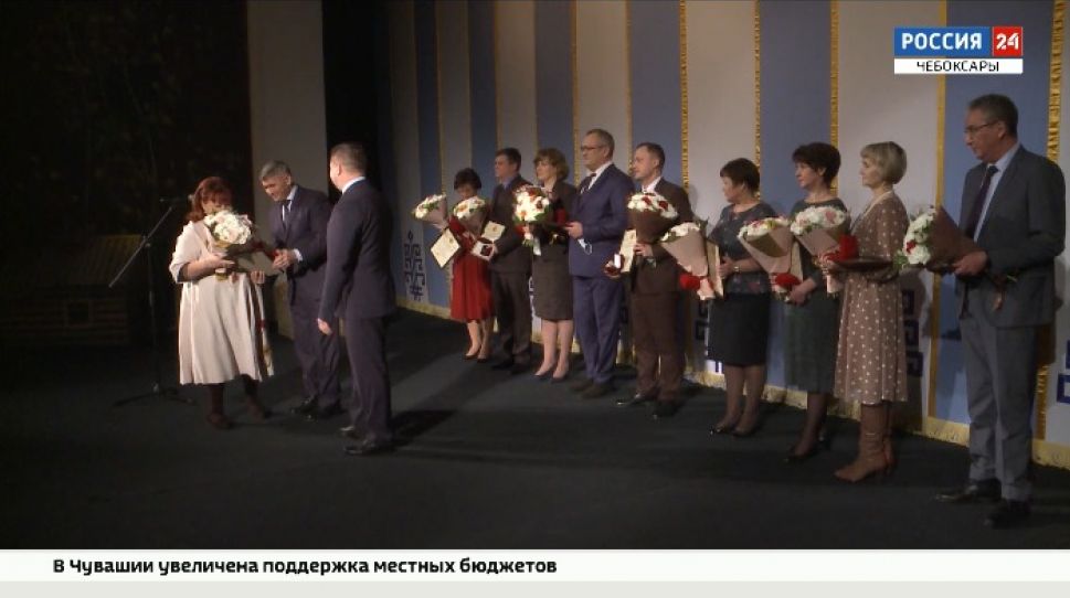 Акцию "Спасибо вам, родные доктора" поддержали театры Чувашии