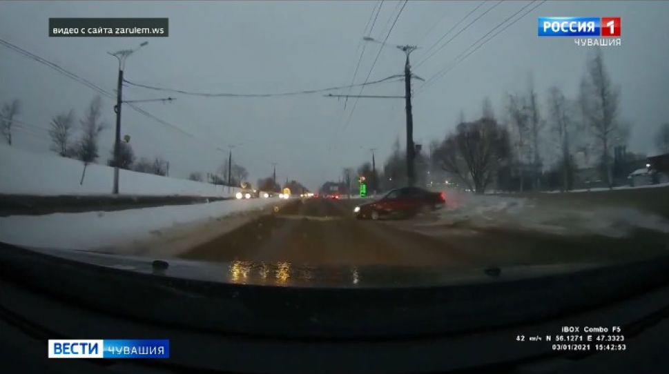 В Чувашии за год по вине молодых водителей произошло 68 ДТП