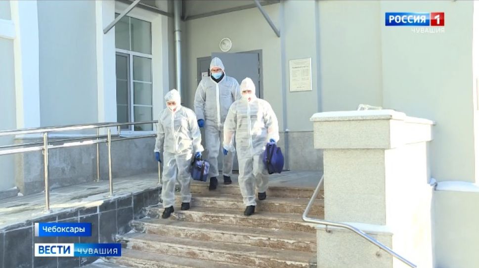 Медикам Чувашии в период пандемии помогают автоволонтеры