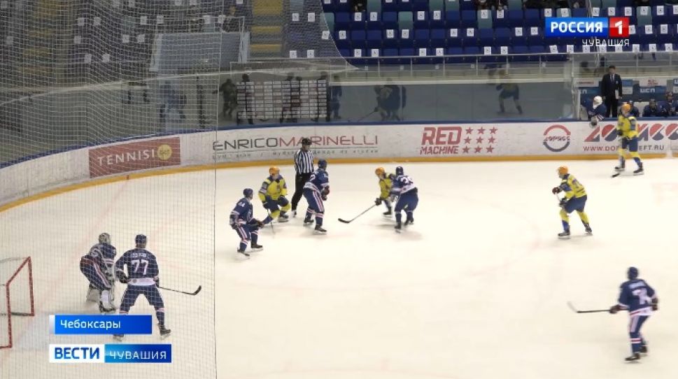 ХК «Чебоксары» уступил в стартовой игре последнего тура регулярного сезона 2020-21 годов дружине «Челны» 
