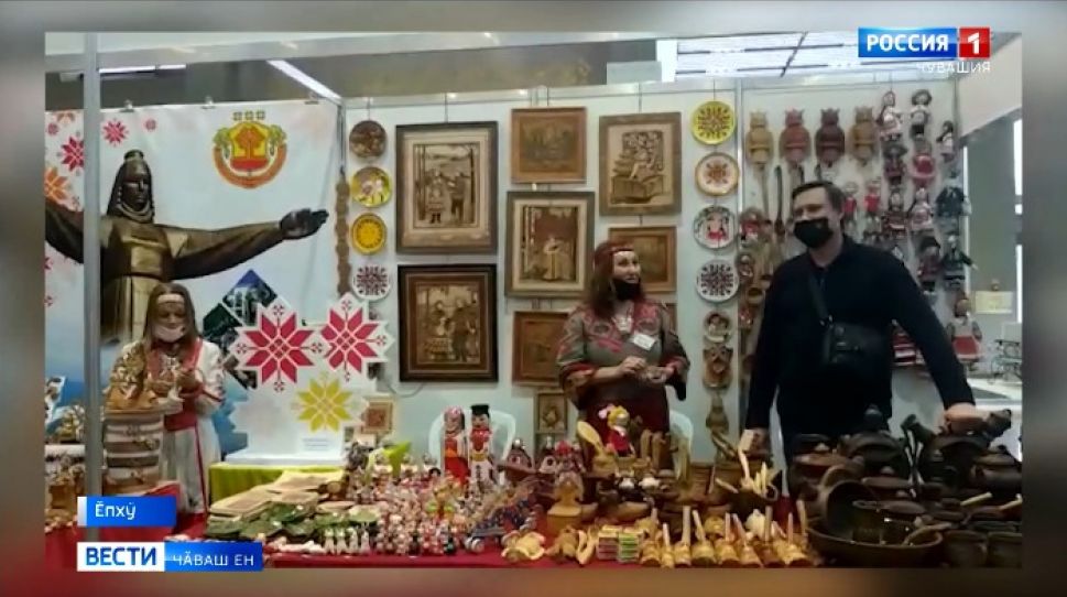 Ӗпхӳре ал ӗҫӗсен тата сувенирсен ярмӑркки малалла пырать