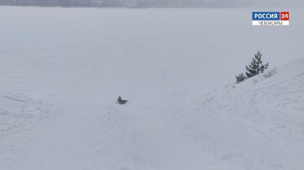 Жителям Чувашии напоминают о правилах безопасного катания на ватрушках