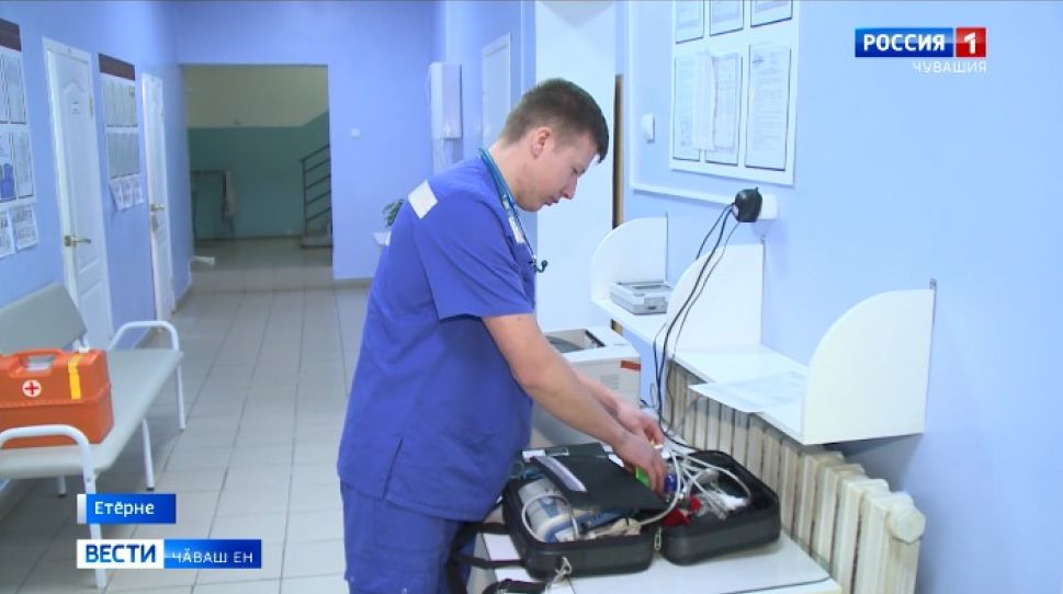 "Земство фельдшерӗ" программӑпа усӑ курнӑ ҫамрӑк патшалӑх укҫипе пӗлӗвне ӳстерет