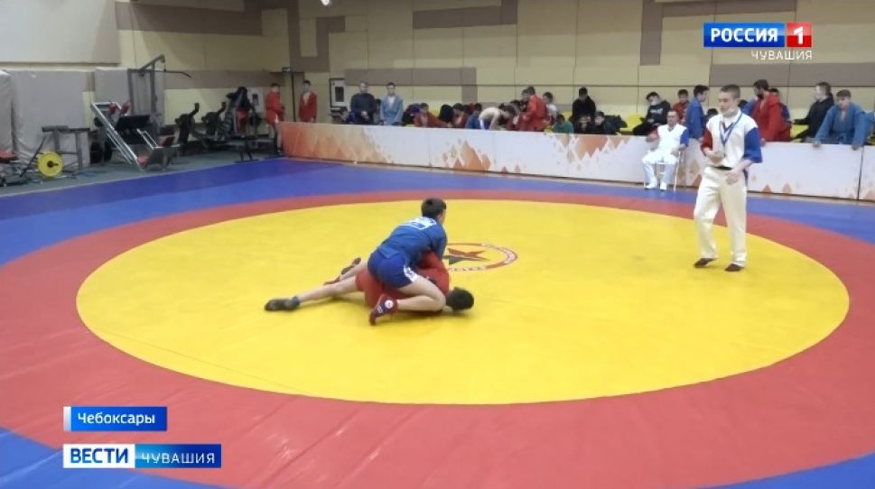 Самбисты Чувашии определили сильнейших в возрастной группе «Кадеты» 