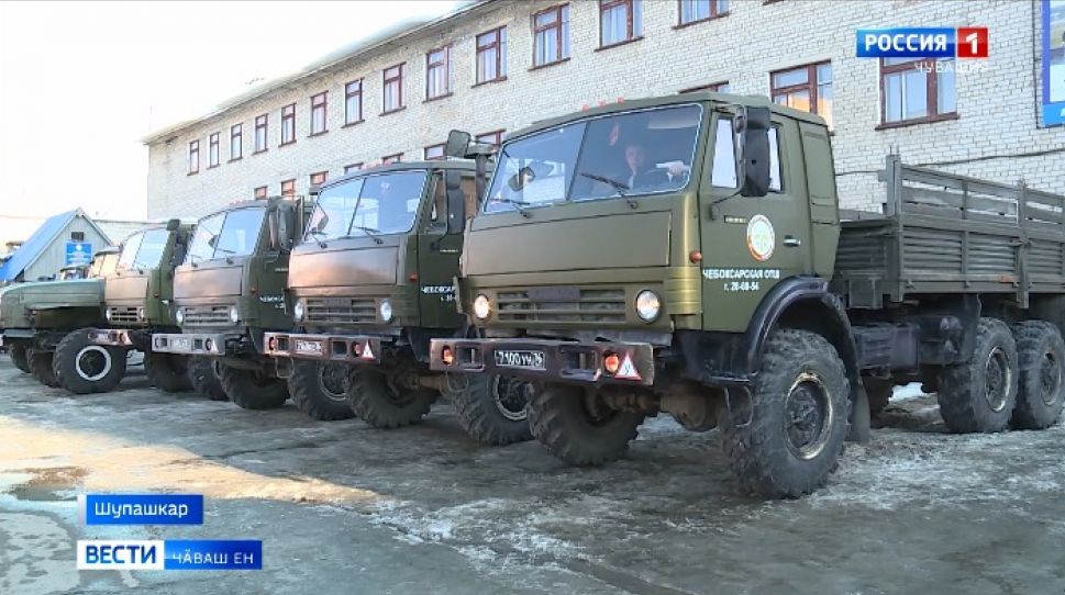Салтака кайма хатӗрленекен каччӑсене ДОСААФ шкулӗсене пӗлӳ илме йыхравлаҫҫӗ
