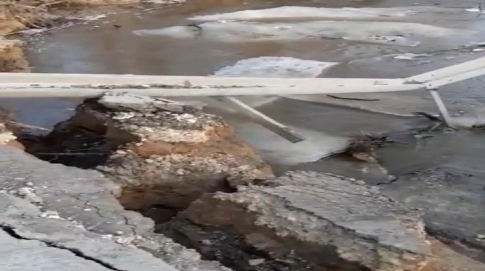 В Шумерле окончательно смыло дамбу