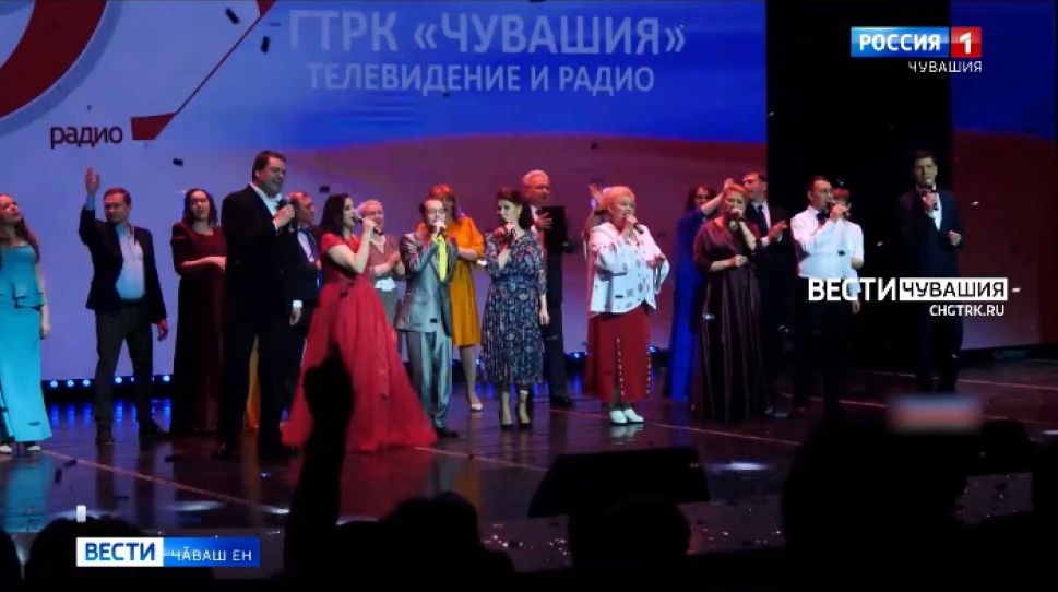 Куҫа-куҫӑн тӗл пулса калаҫрӗҫ, пӗрле юрларӗҫ, сӑн ӳкерӗнчӗҫ