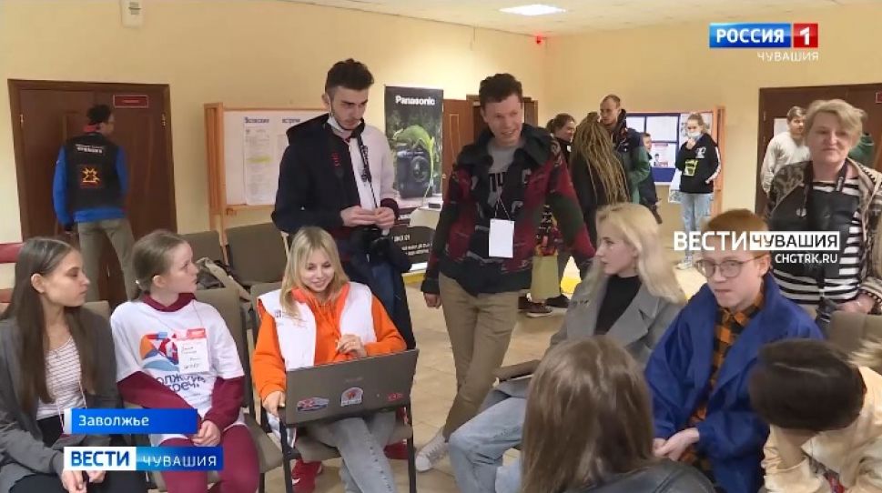 В Чувашии проходит фестиваль юношеских СМИ и киностудий "Волжские встречи"