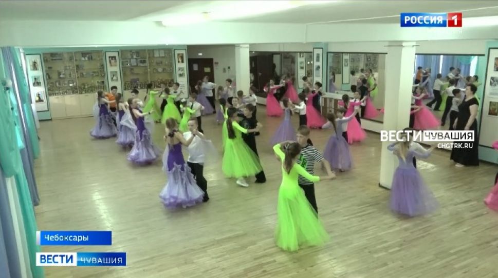 Чебоксарский клуб спортивного бального танца «Эврика» отмечает 30-летний юбилей
