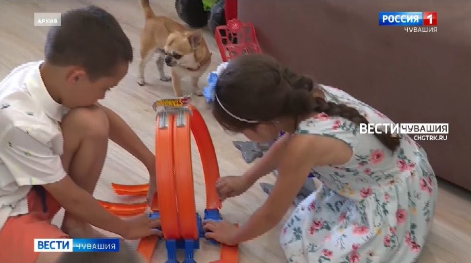 С июля ряд категорий семей начнут получать ежемесячные пособия