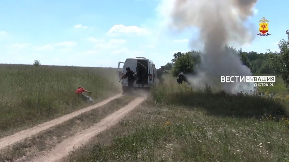 Правоохранители Чувашии провели учения по поимке сбежавших заключенных с заложниками