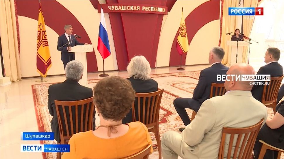 Тӑрӑшуллисене, ӗҫре палӑрнисене - патшалӑх наградисем