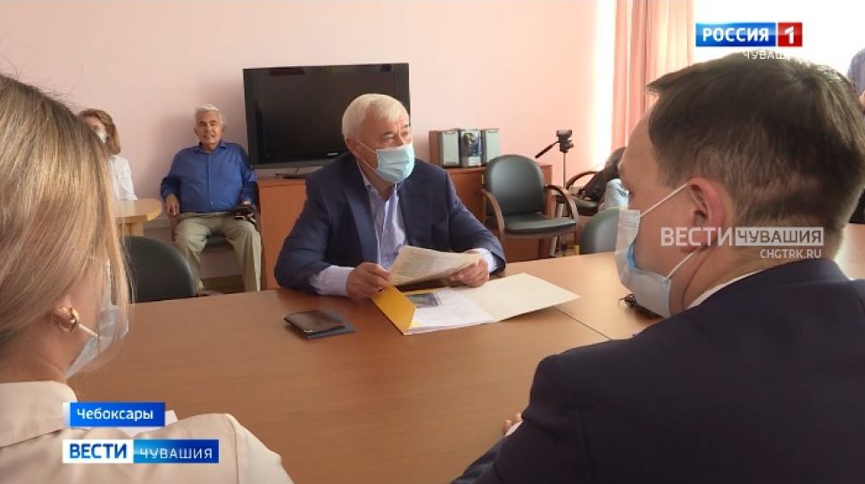 Анатолий Аксаков и Игорь Моляков подали документы в ЦИК Чувашии на выборы в Госдуму