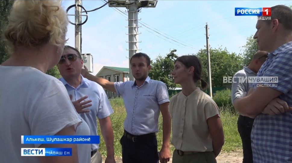 Шупашкар районӗнче пурӑнакансем ҫыхӑну вышки лартнипе кӑмӑлсӑр