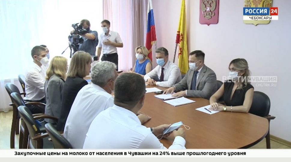 Партия пенсионеров и "Единая Россия" представили кандидатов на выборы в Чувашии.