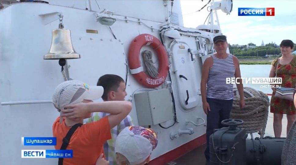 "Чебоксары" карап ҫинче экскурсисем ирттерме пуҫланӑ