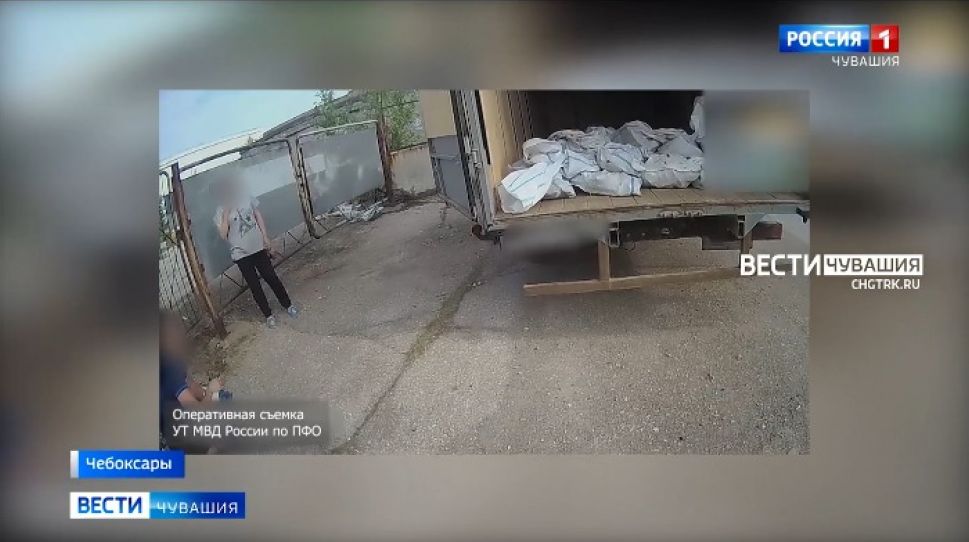 Новочебоксарка пыталась вынести 27 мешков металла на 90 тыс рублей