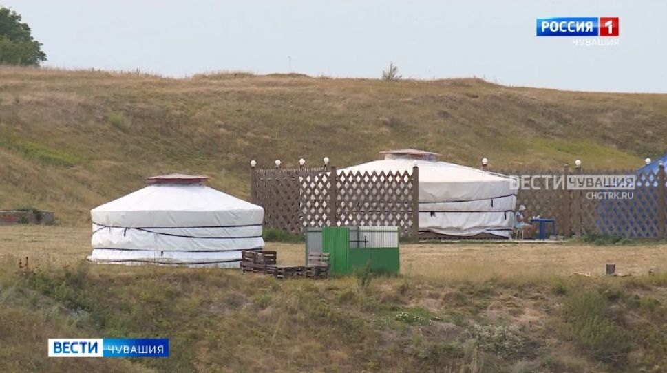Уроженец Козловского района построил в Чувашии монгольские юрты для туристов