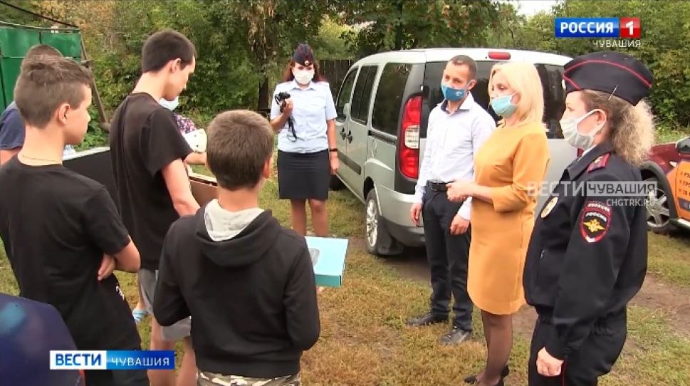 В Чувашии прошла акция "Помоги пойти учиться"