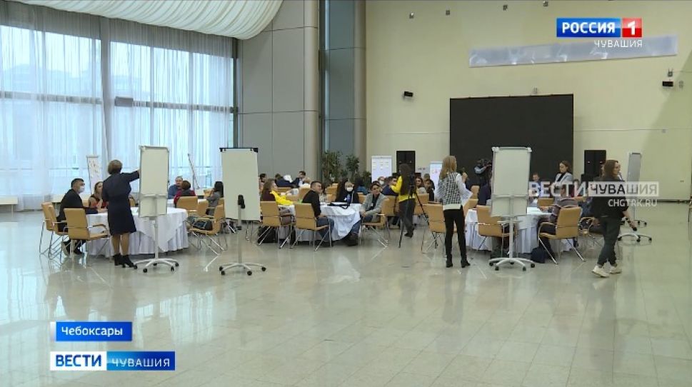 В Чувашии прошла стратегическая сессия по обсуждению празднования Года выдающихся земляков