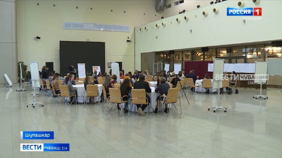 Ятарлӑ сессире Мухтавлӑ ентешсен Ҫулталӑкне мӗнлерех йӗркелессине сӳтсе яврӗҫ