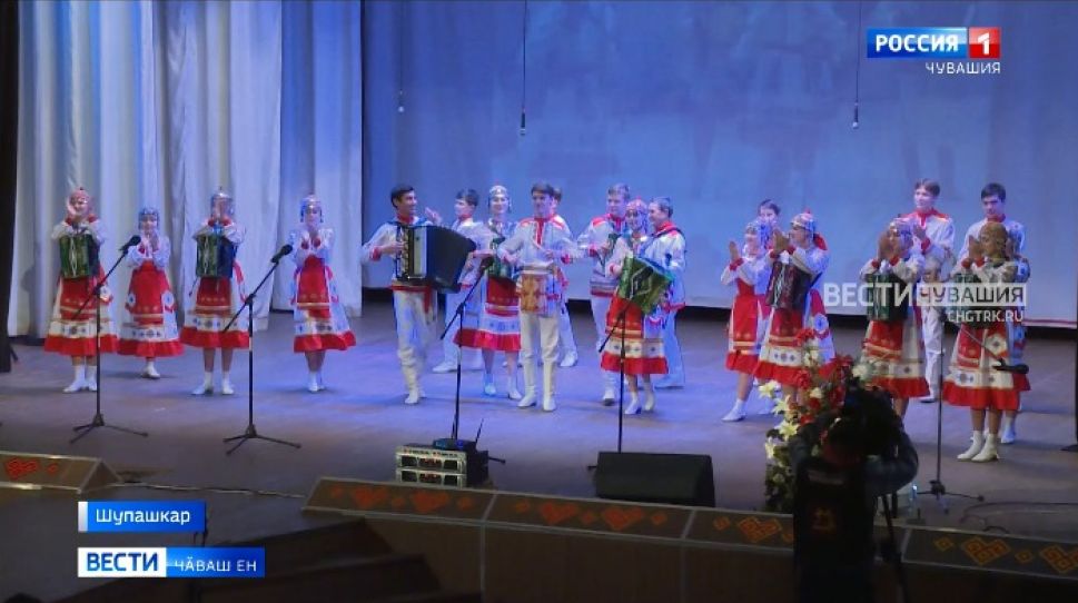 Ушкӑнӗ те, ертӳҫи те ҫавра ҫулта