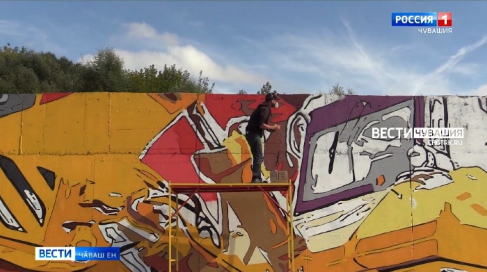 Шупашкарти художник хӑйӗн калӑпӑшлӑ ӗҫӗпе округри фестивальте тупӑшать 