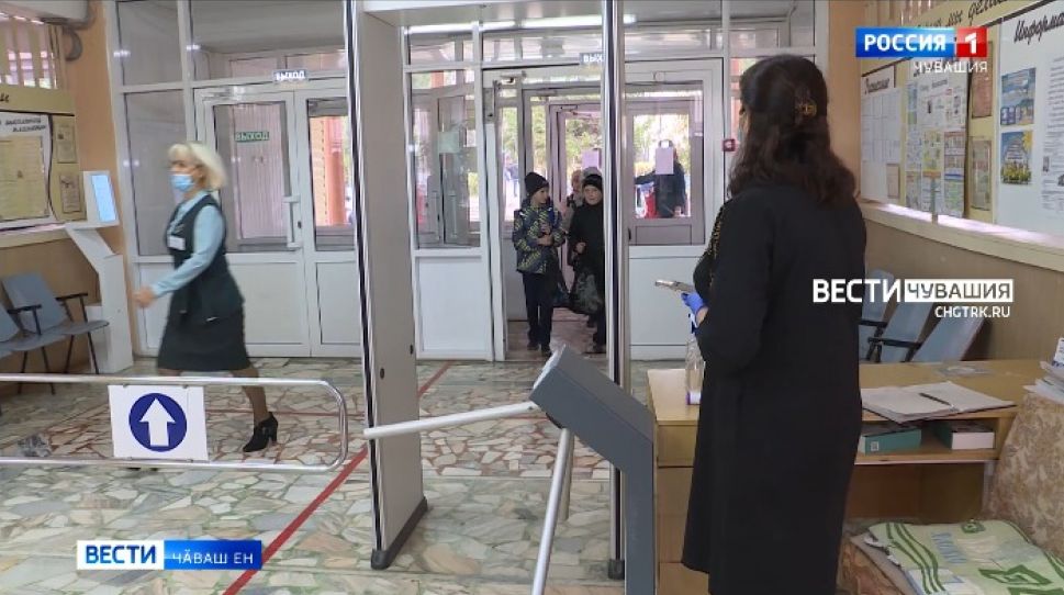 Паянхи куна республикӑри учительсен 70 проценчӗ коронавирусран прививка тунӑ