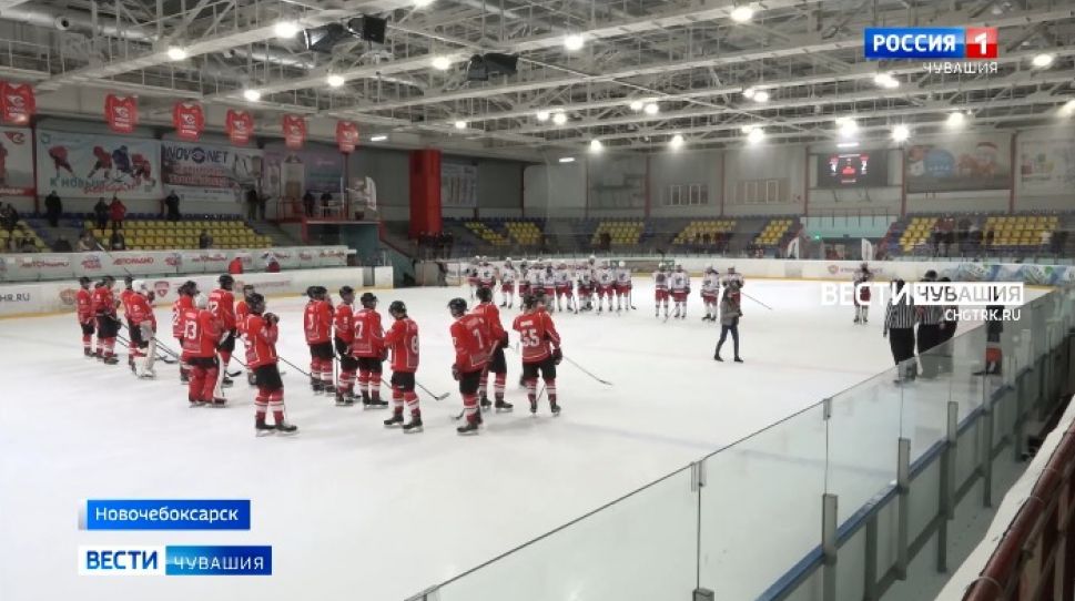 Новочебоксарский «Сокол» обыграл на домашнем льду рыбинский «Полёт» - 4:2