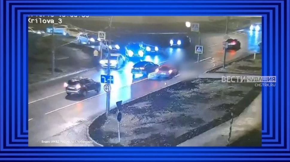 В Чебоксарах три девочки, переходившие дорогу, получили травмы после наезда иномарки 